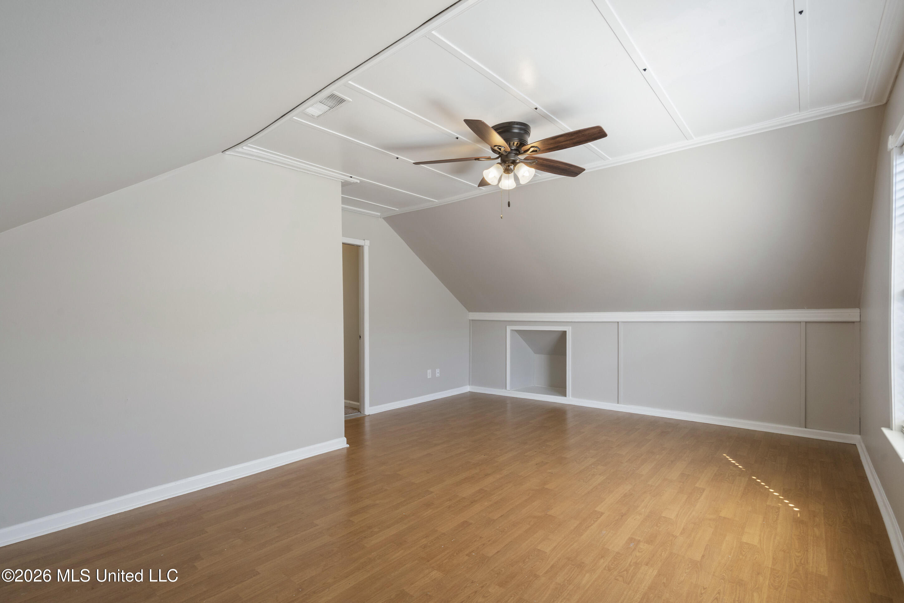 4930 Graham Lake Drive Property Photo 25