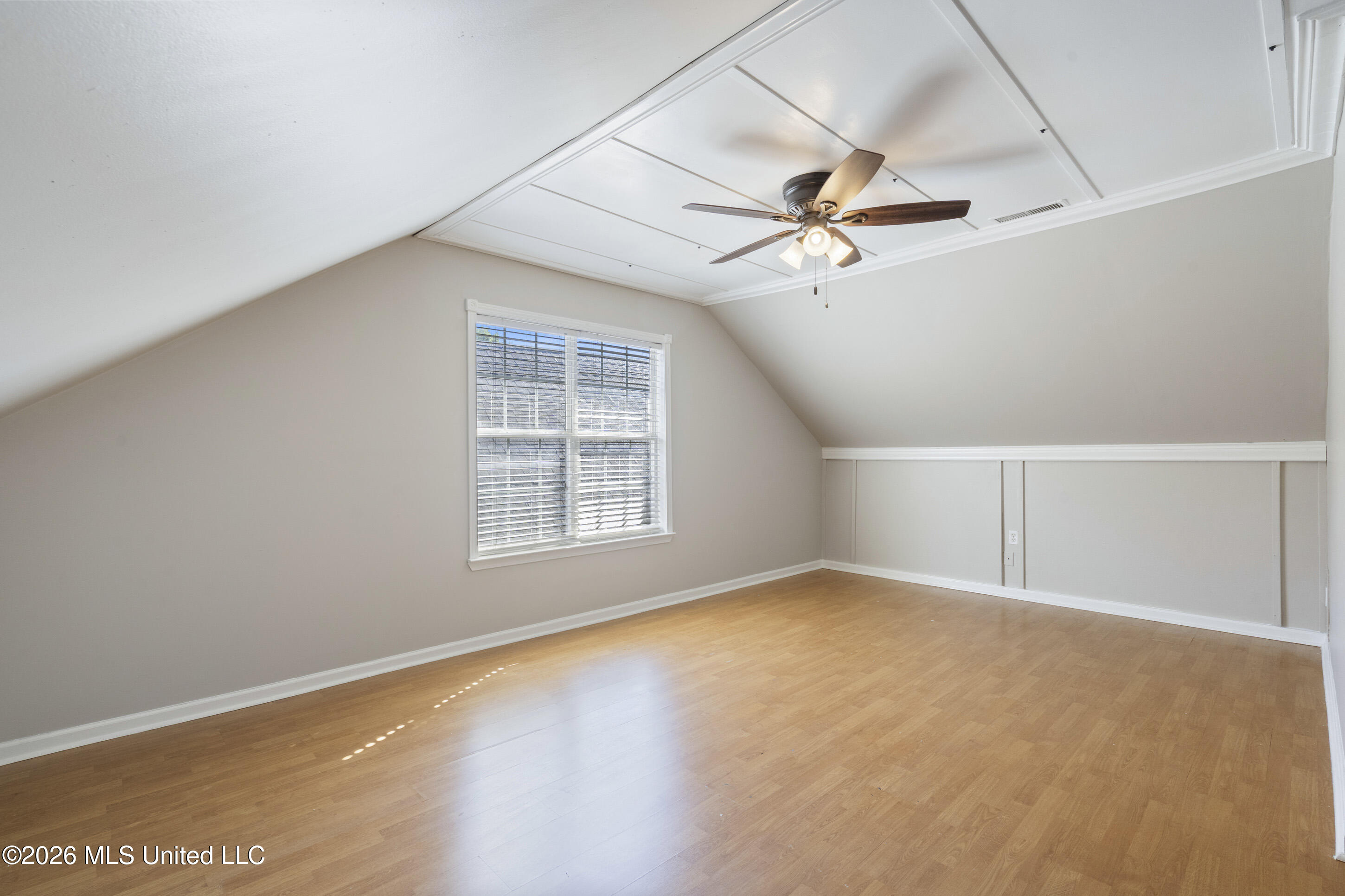 4930 Graham Lake Drive Property Photo 26