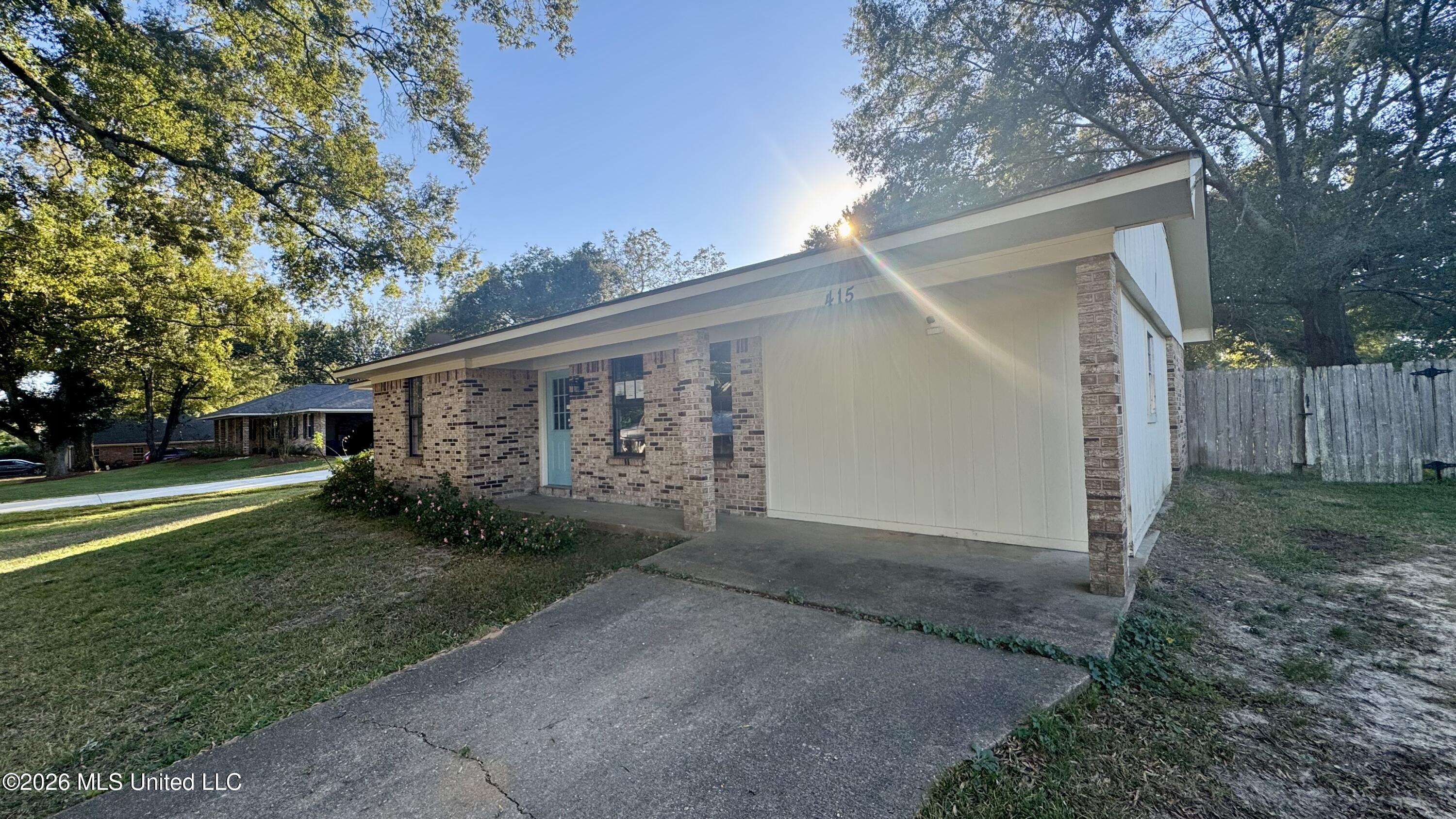 415 Mckay Circle Property Photo 1