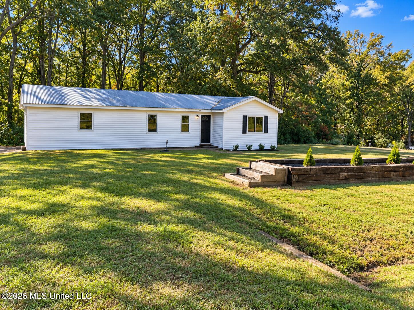 681 Black Hawk Drive Property Photo 1