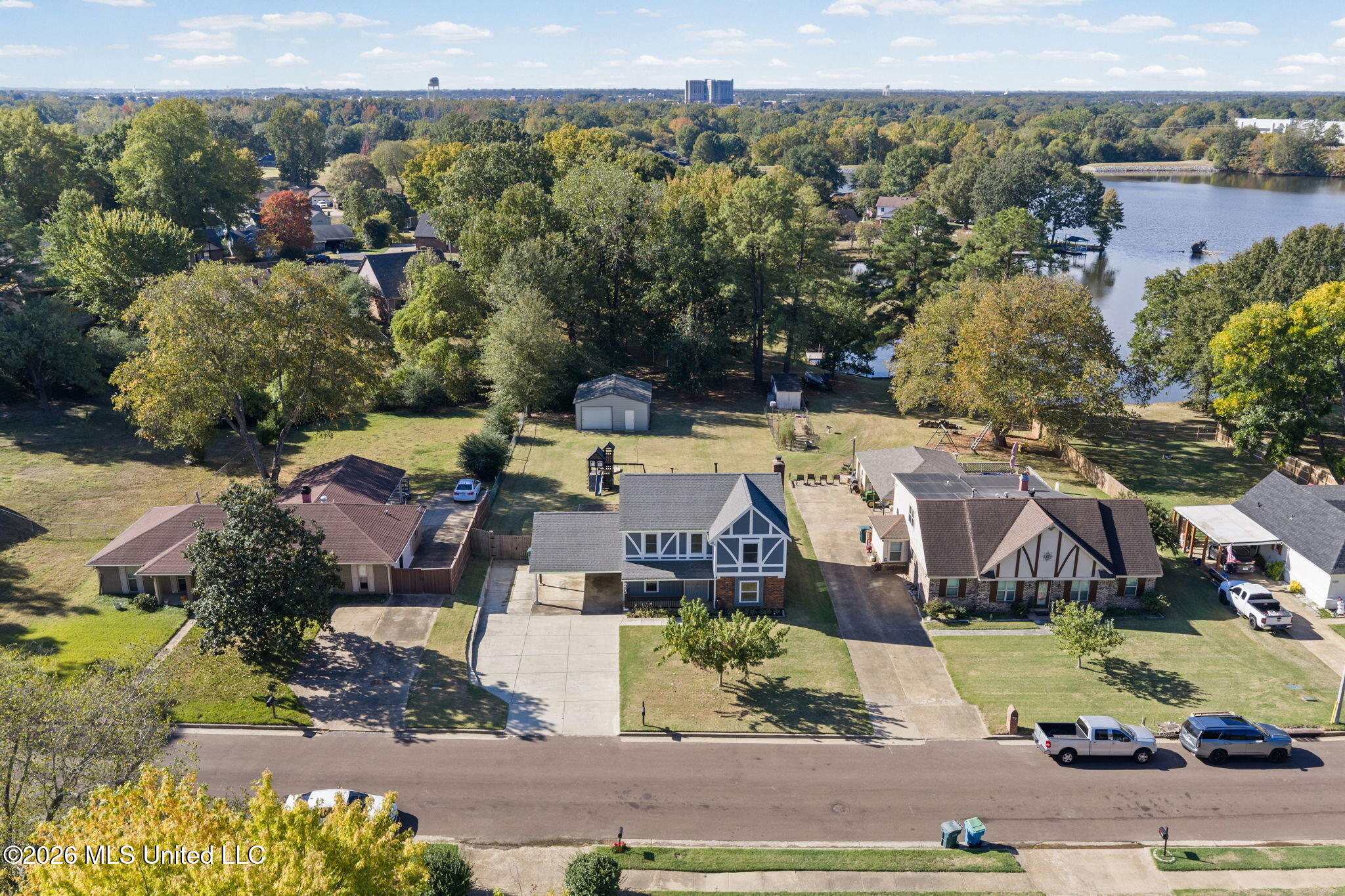 8573 W Lake Shore Drive Property Photo 15