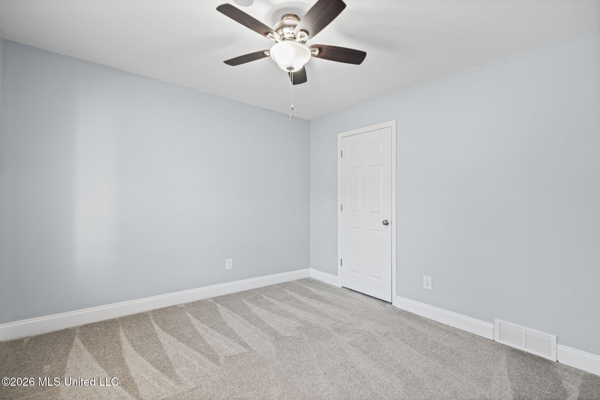8573 W Lake Shore Drive Property Photo 37