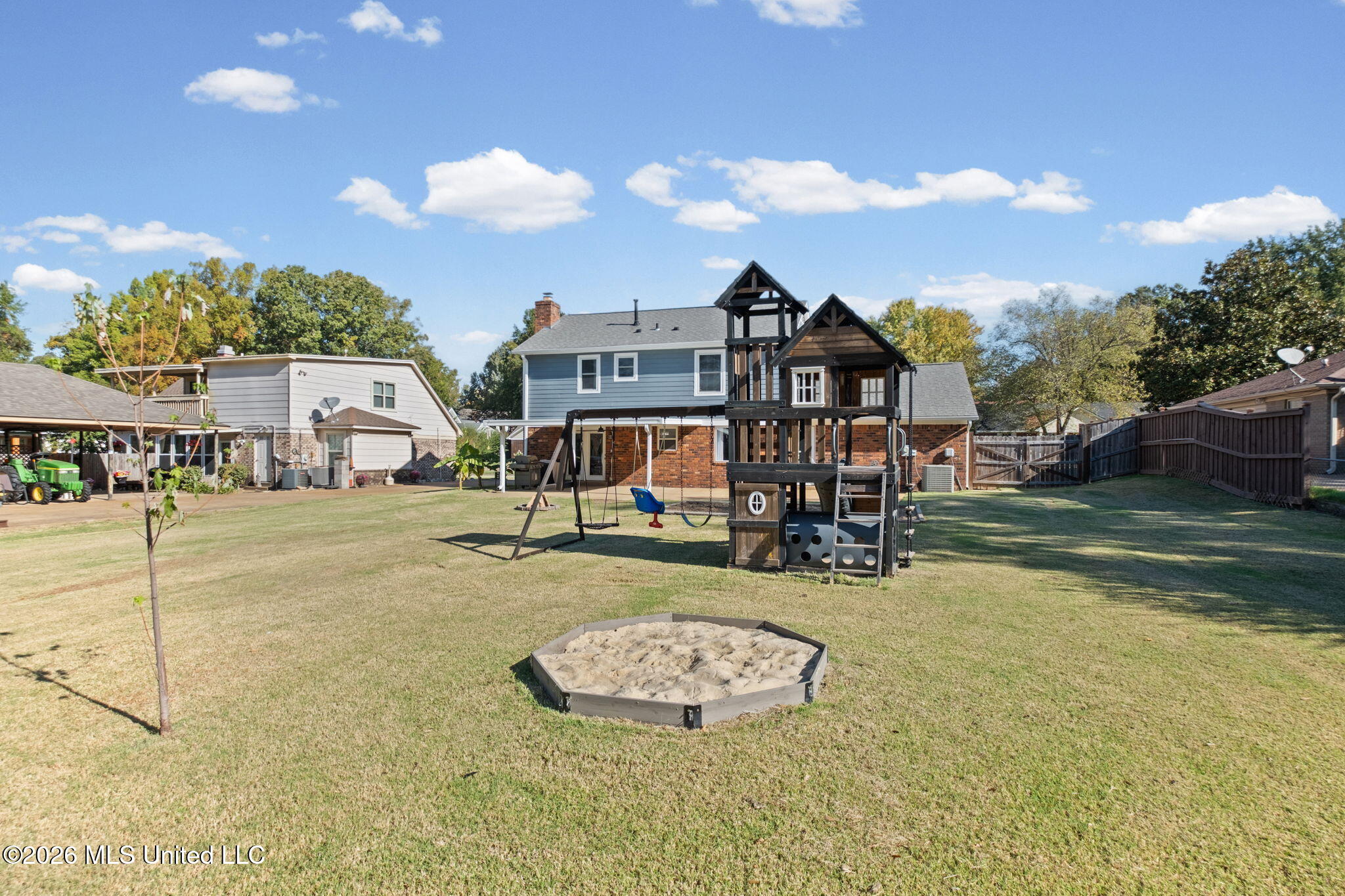 8573 W Lake Shore Drive Property Photo 45