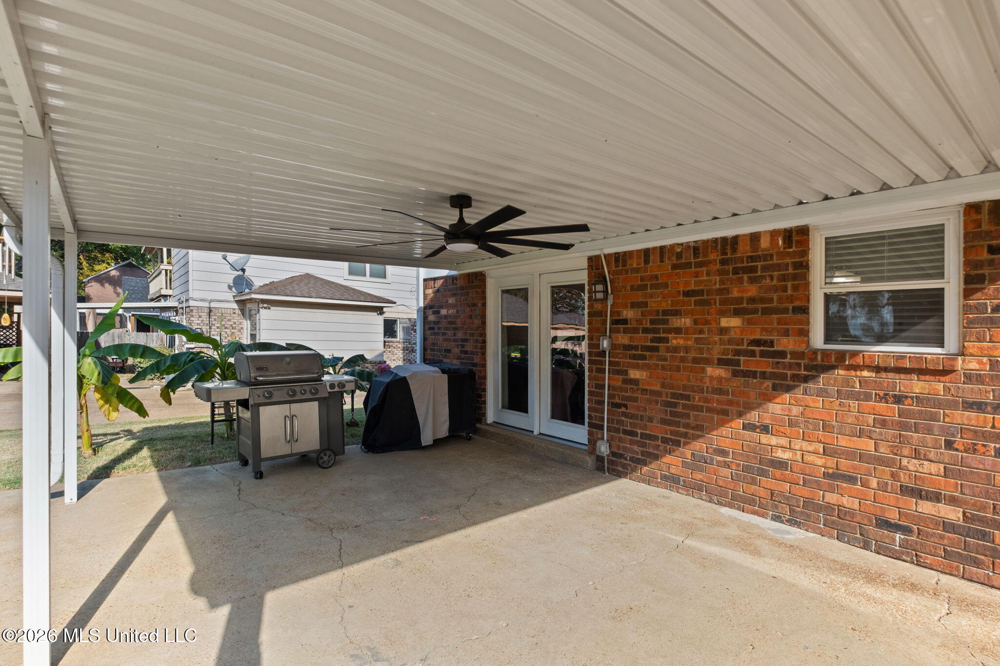 8573 W Lake Shore Drive Property Photo 54