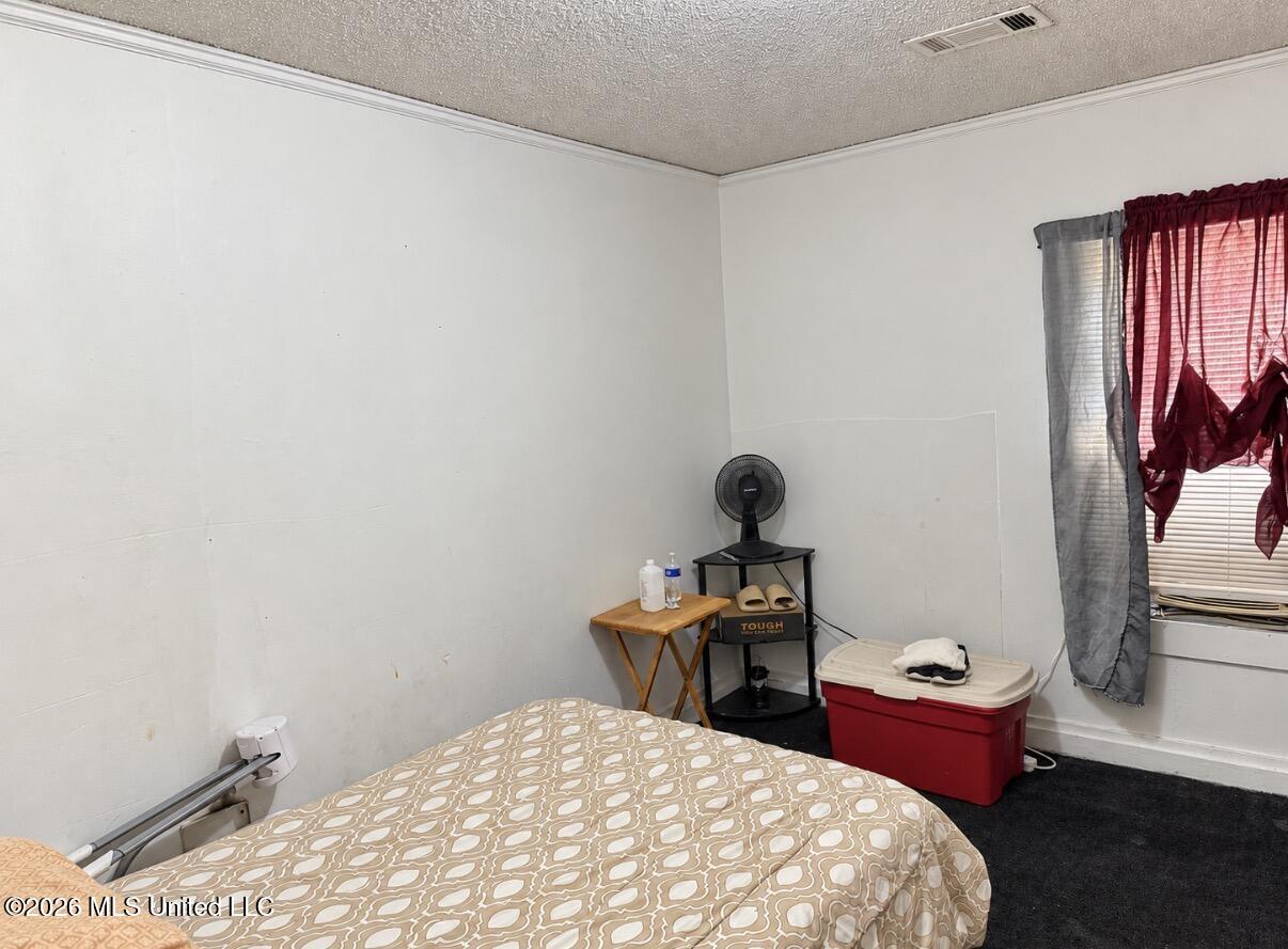 906 Manilla Property Photo 5