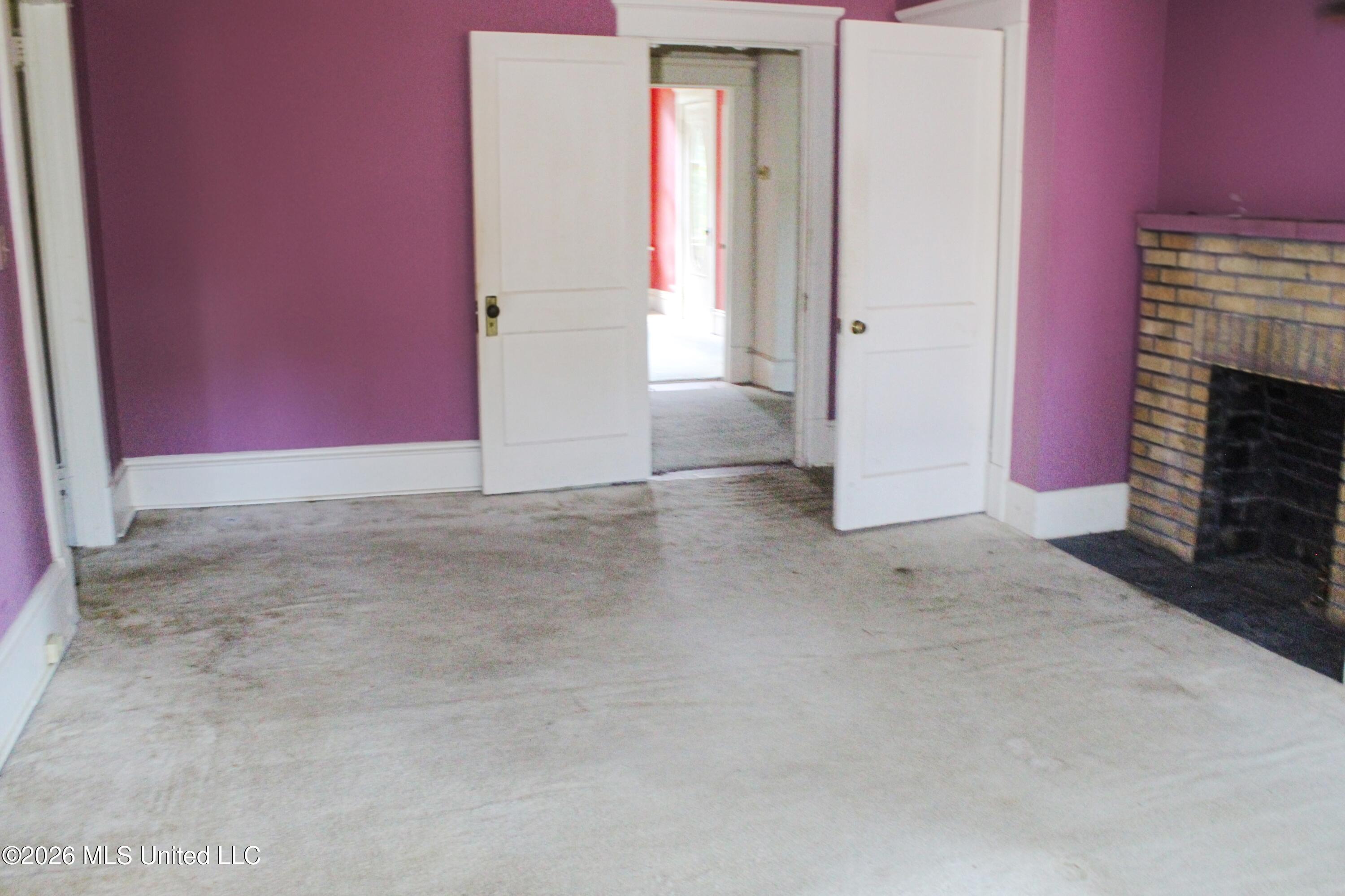 389 College Boulevard Property Photo 11