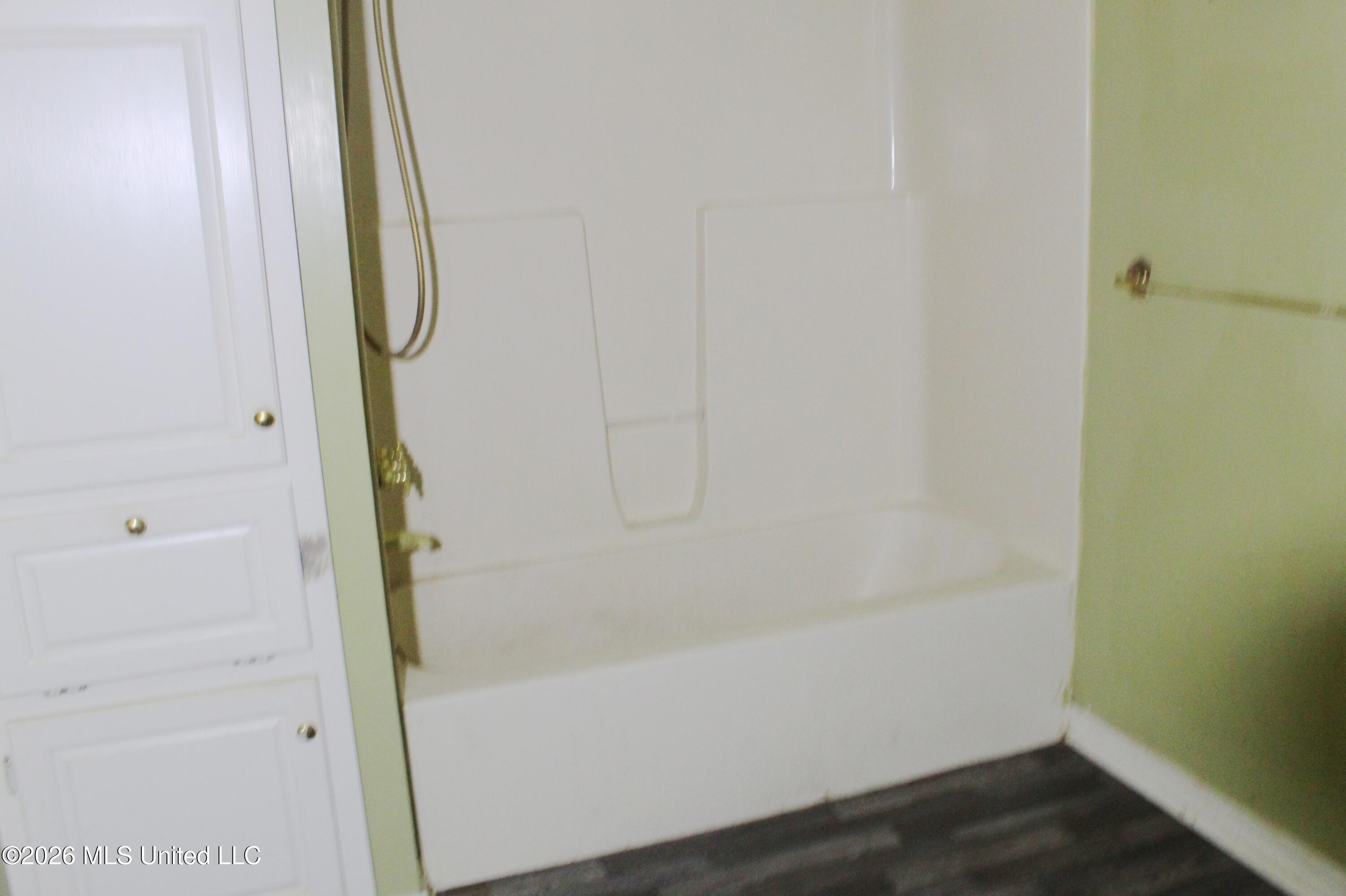 389 College Boulevard Property Photo 12