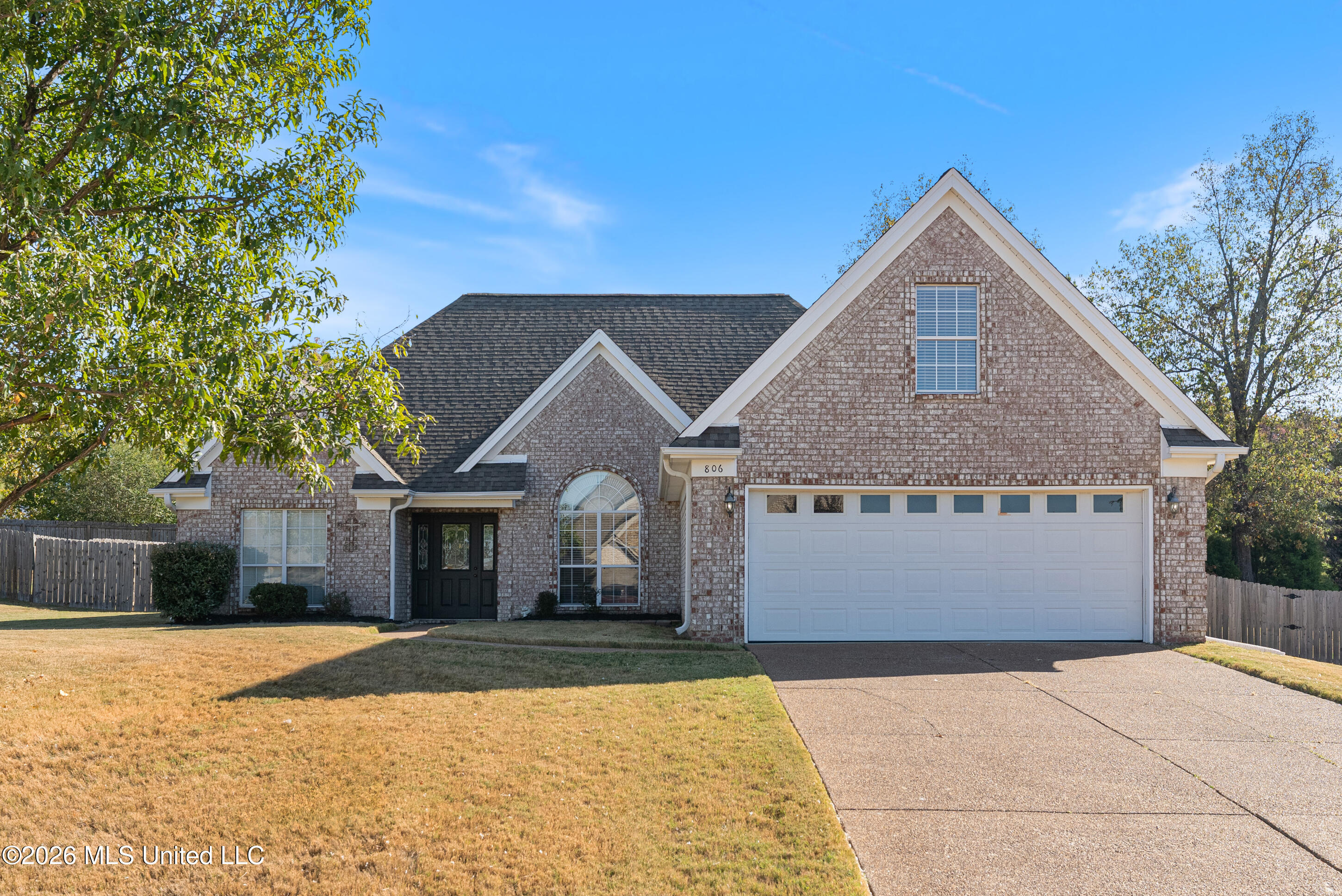 806 Saddle Creek Cove Property Photo 1