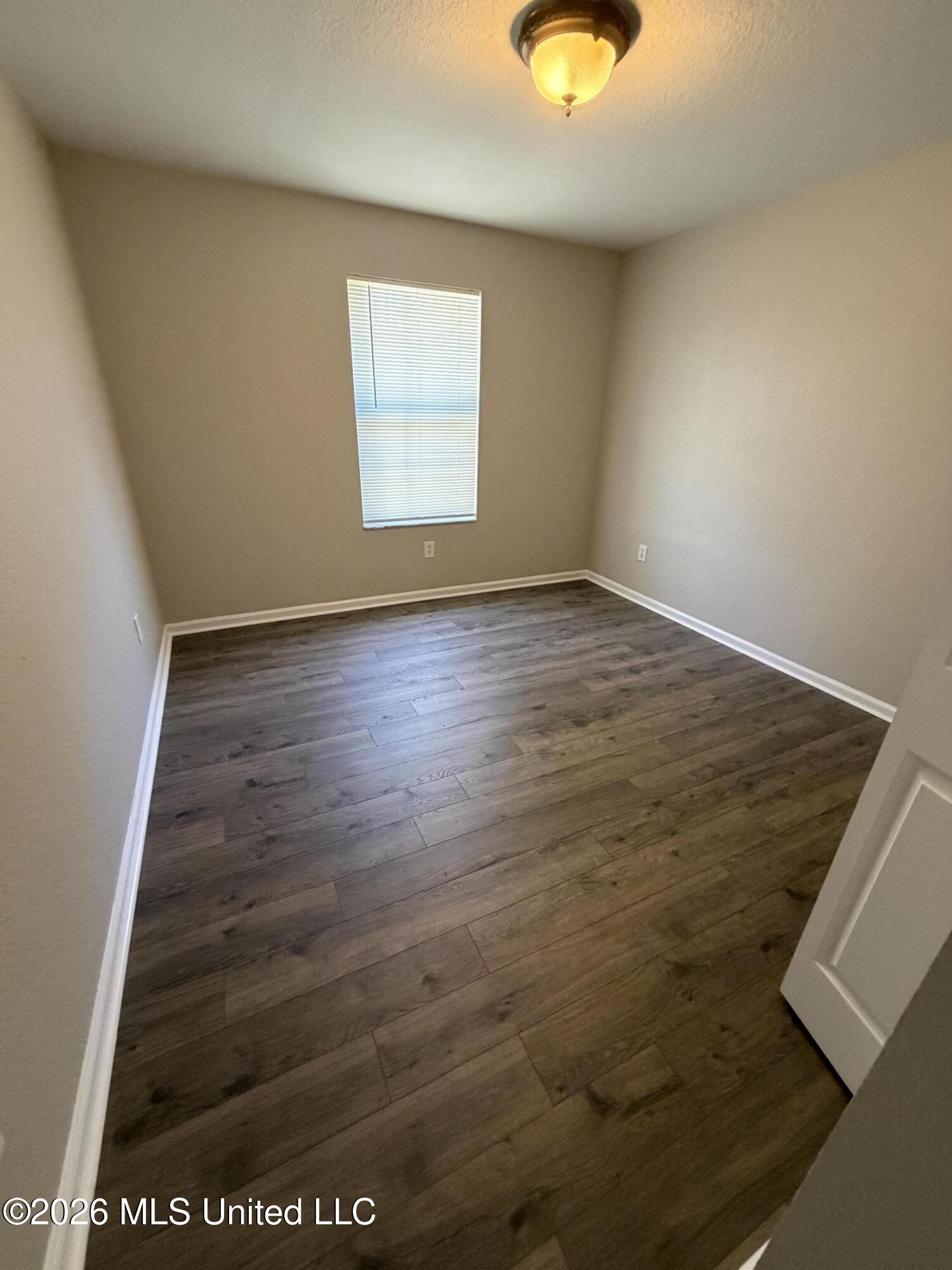 6041 W Carroll Street Property Photo 16