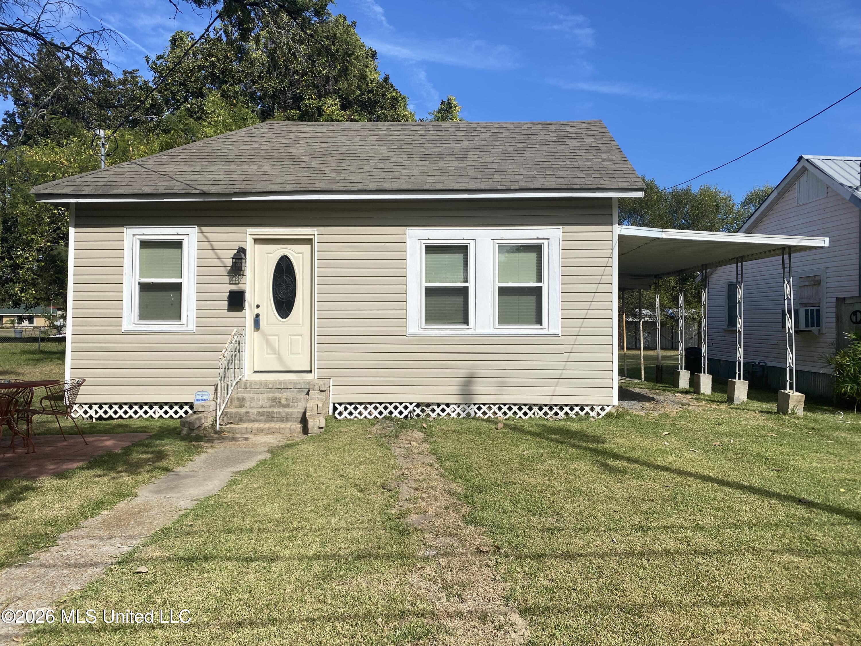 21 Florida Street Property Photo 1