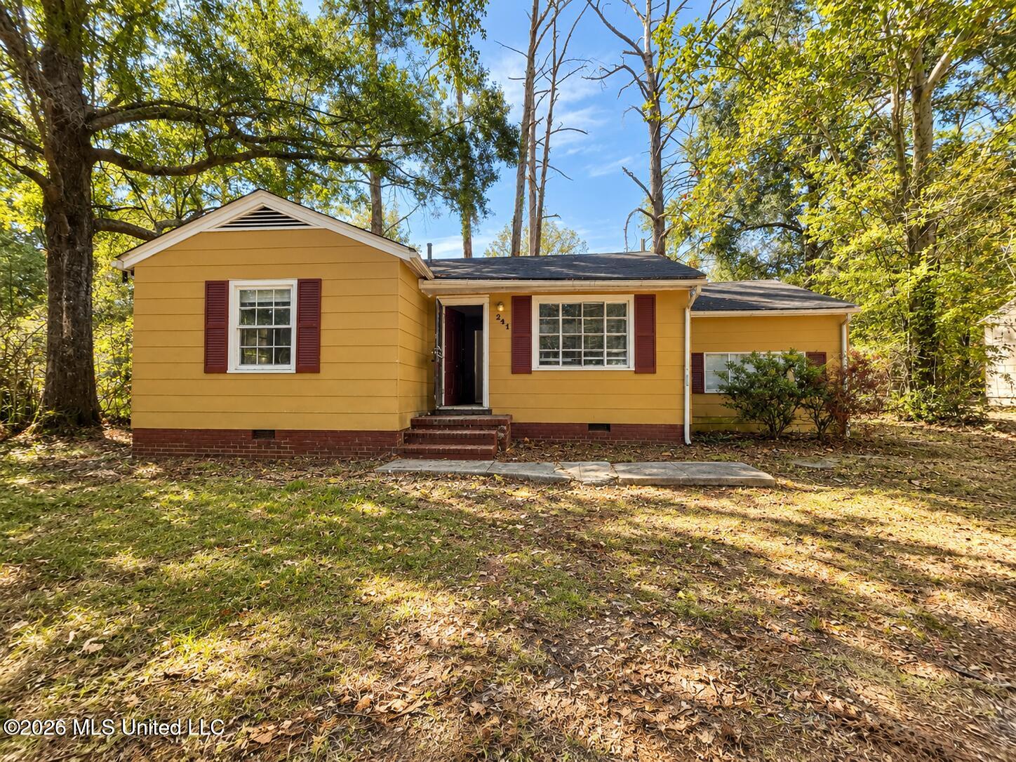 241 Lea Circle Property Photo 1