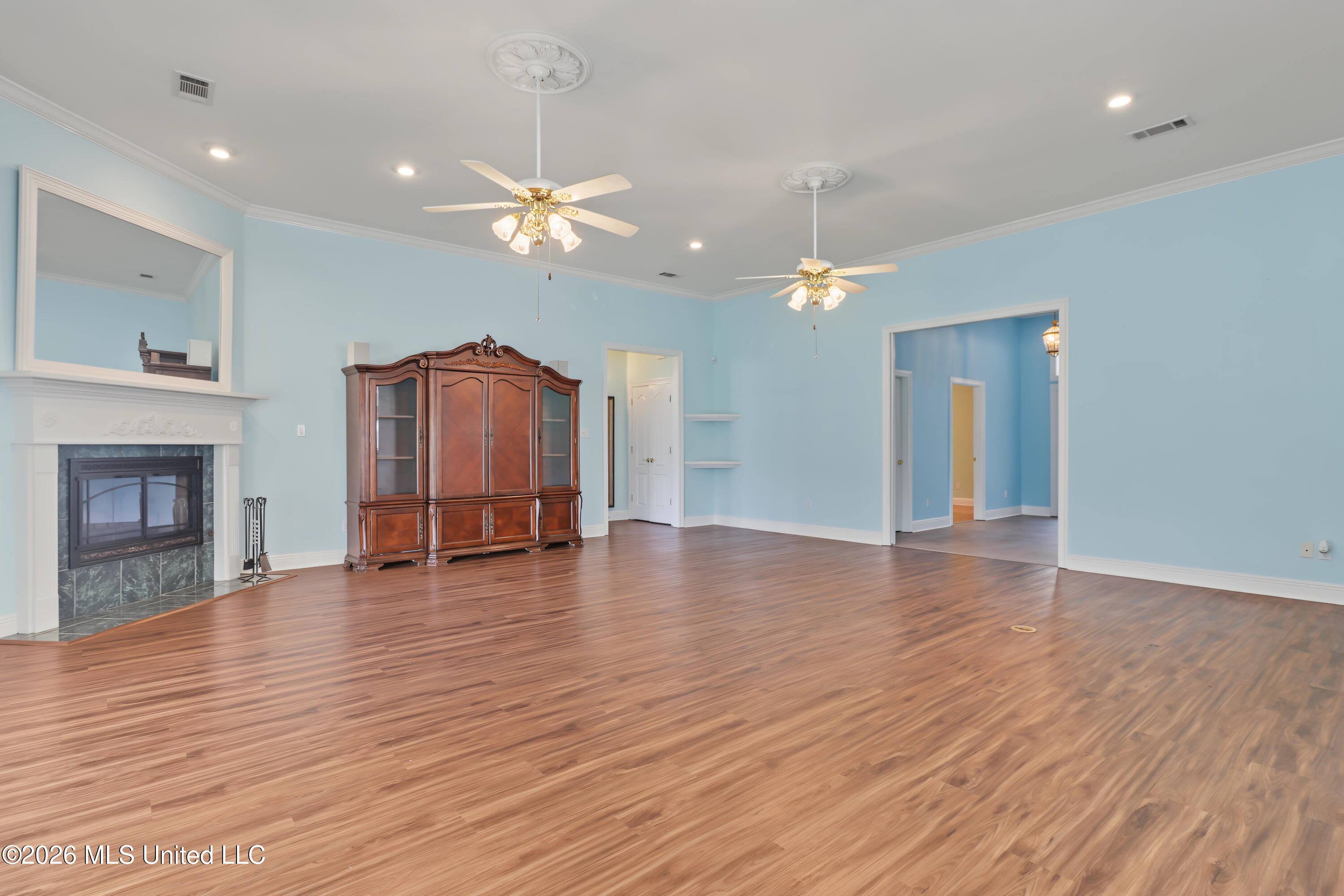 6007 Angler Drive Property Photo 10