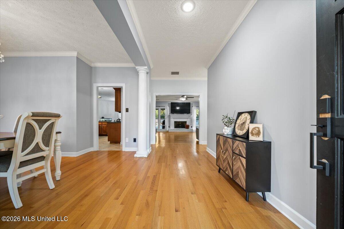 156 Oak Grove Drive Property Photo 6