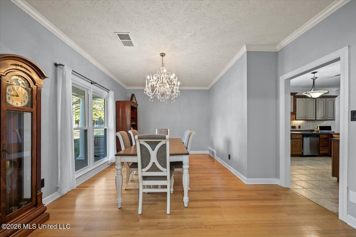 156 Oak Grove Drive Property Photo 7
