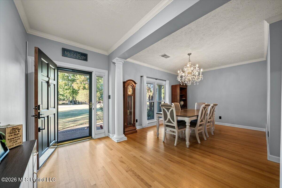 156 Oak Grove Drive Property Photo 8