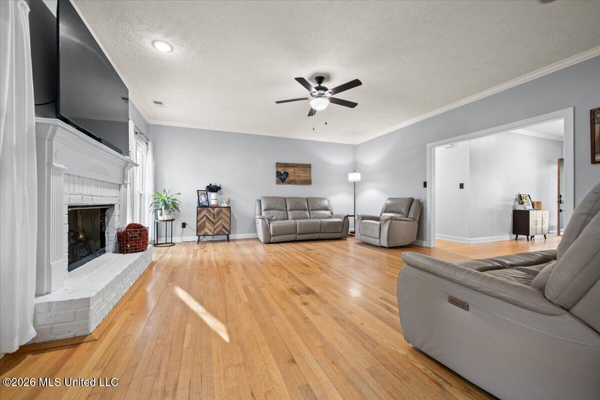 156 Oak Grove Drive Property Photo 10