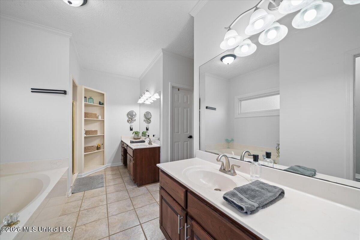 156 Oak Grove Drive Property Photo 18