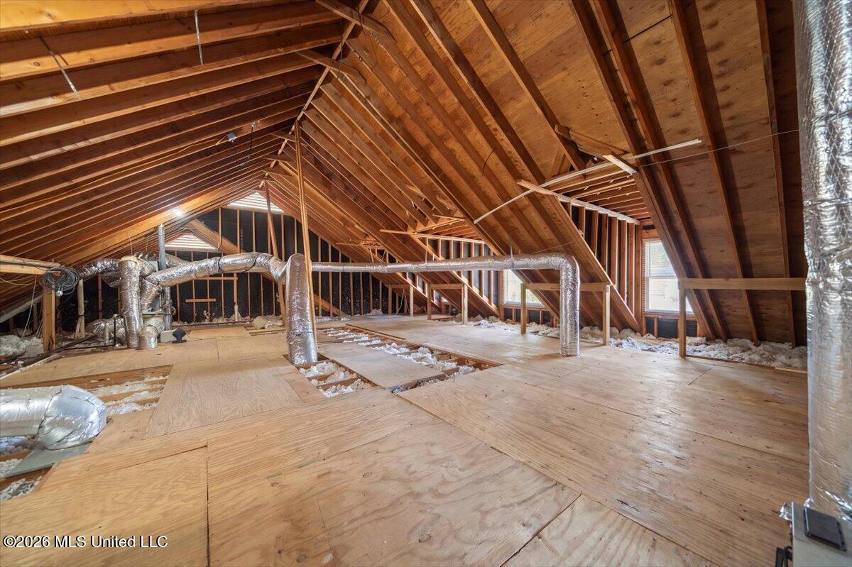 156 Oak Grove Drive Property Photo 25