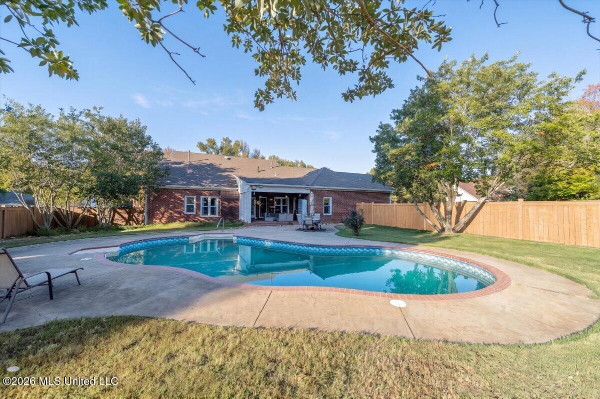156 Oak Grove Drive Property Photo 28