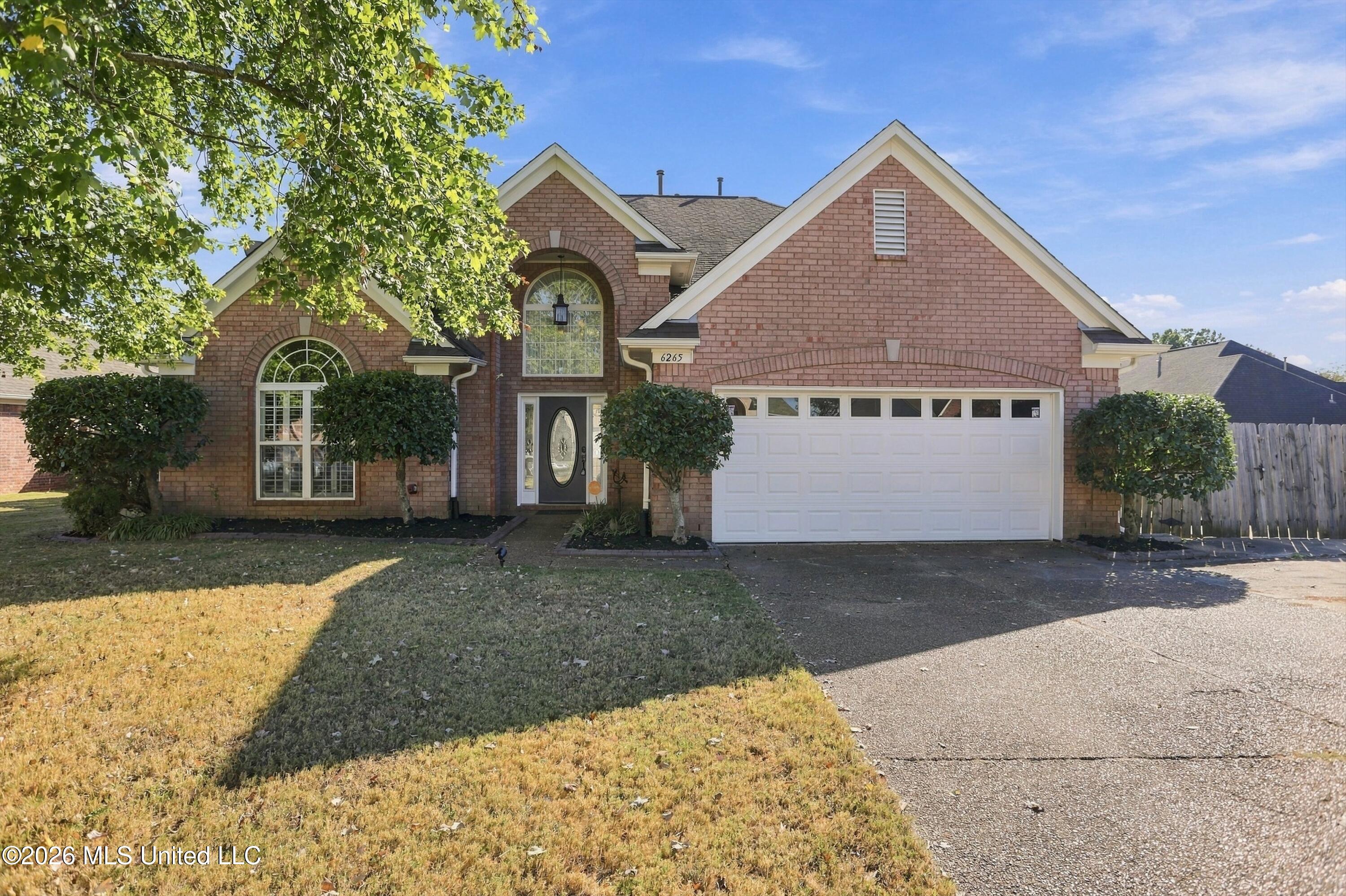 6265 Ivy Oaks Cove Property Photo 1