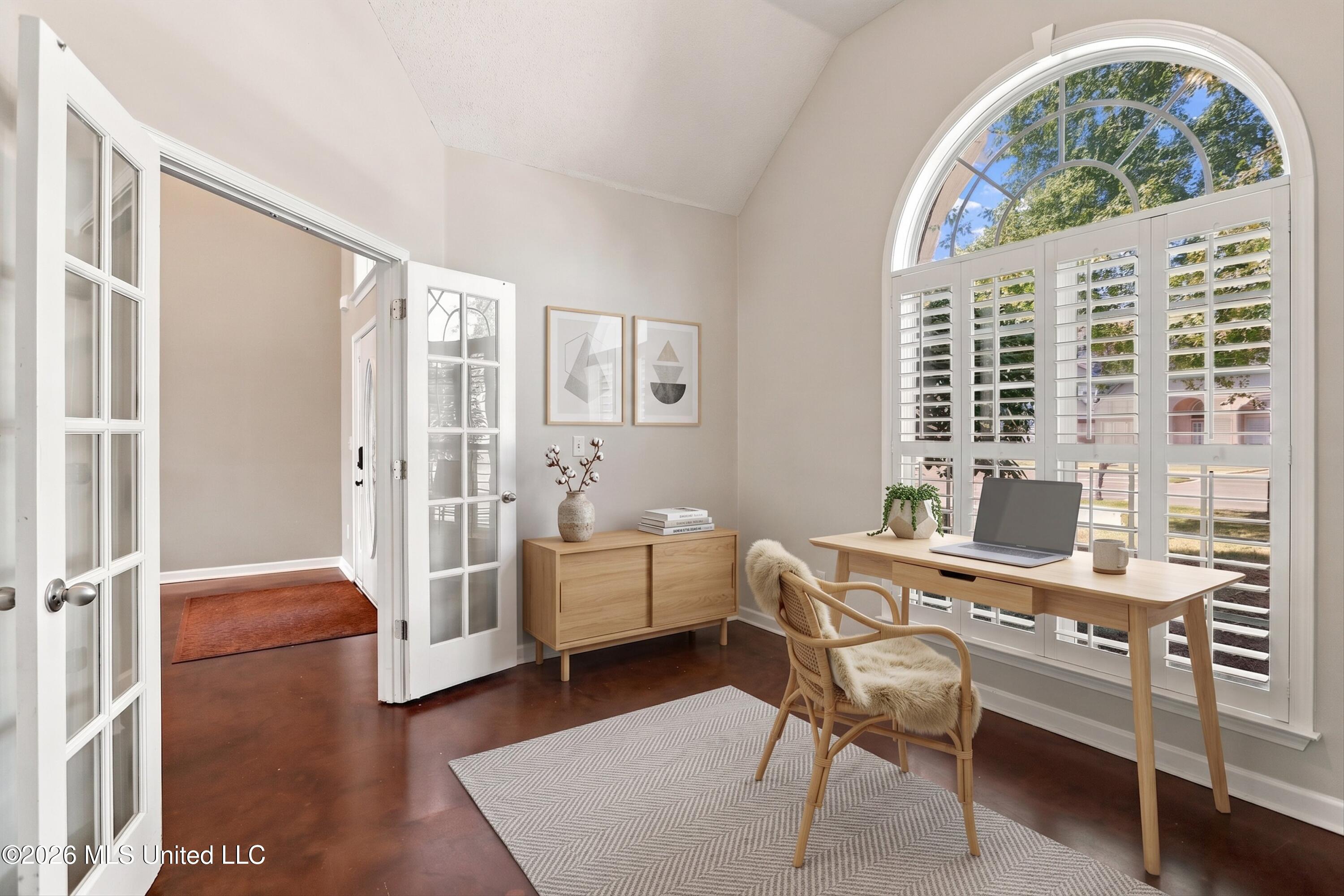 6265 Ivy Oaks Cove Property Photo 4