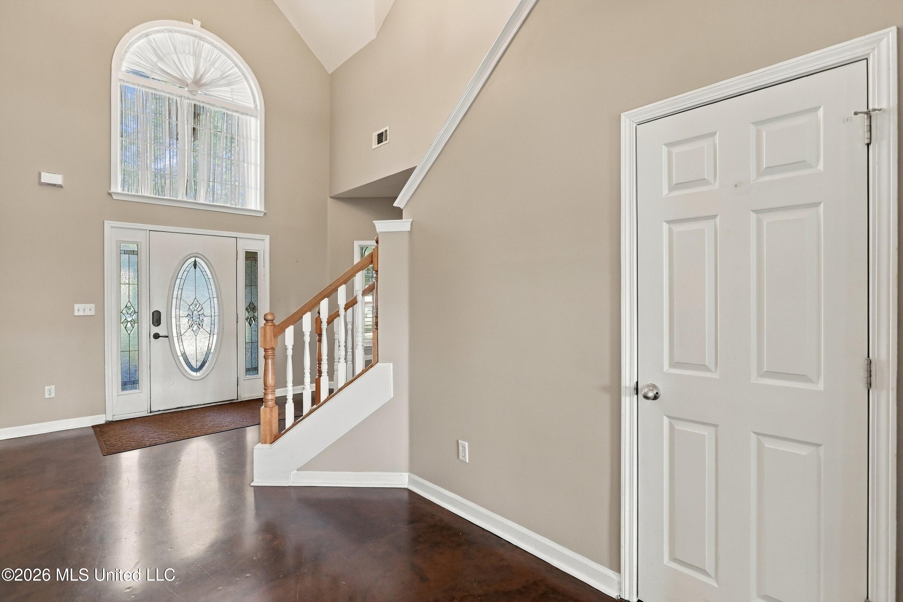 6265 Ivy Oaks Cove Property Photo 5