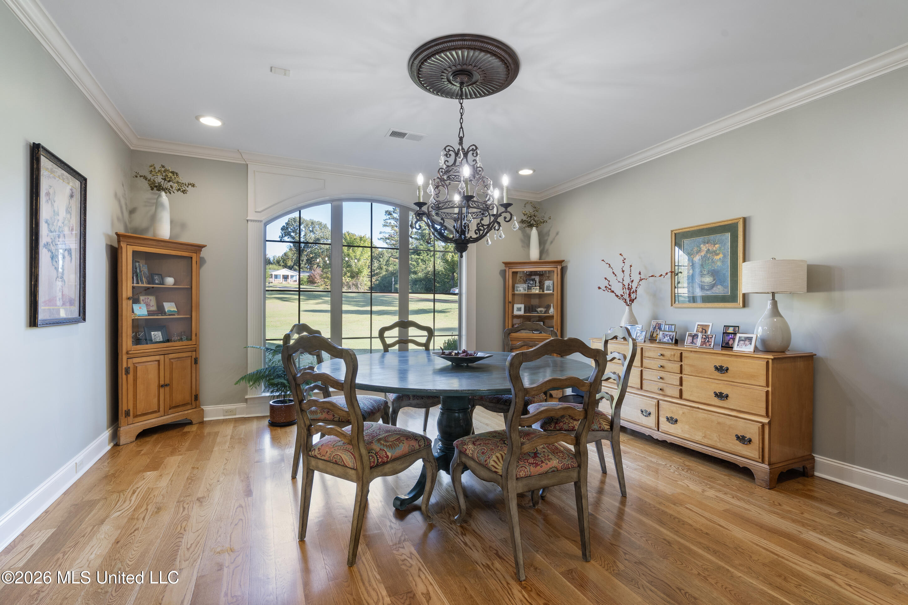 7095 Allison Road Property Photo 5