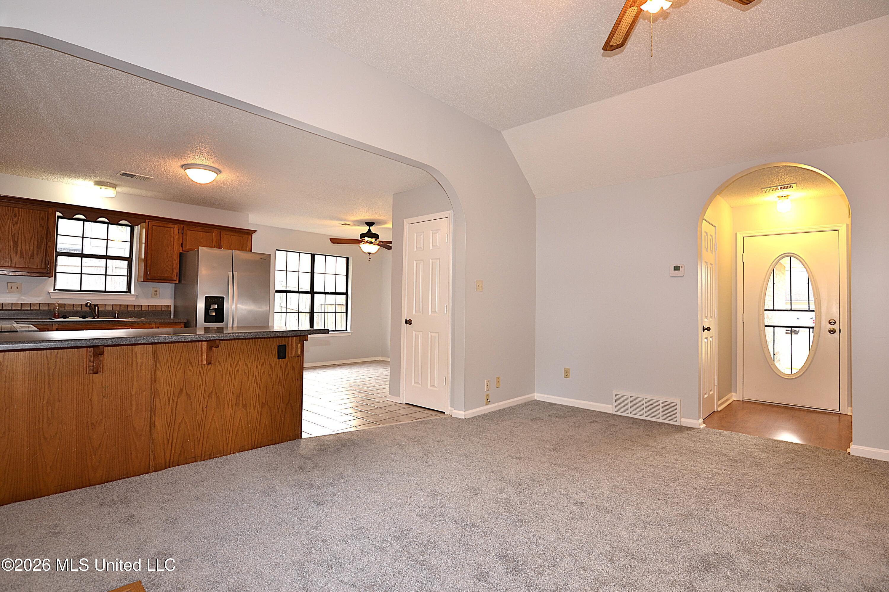 7076 Maplewood Road Property Photo 5