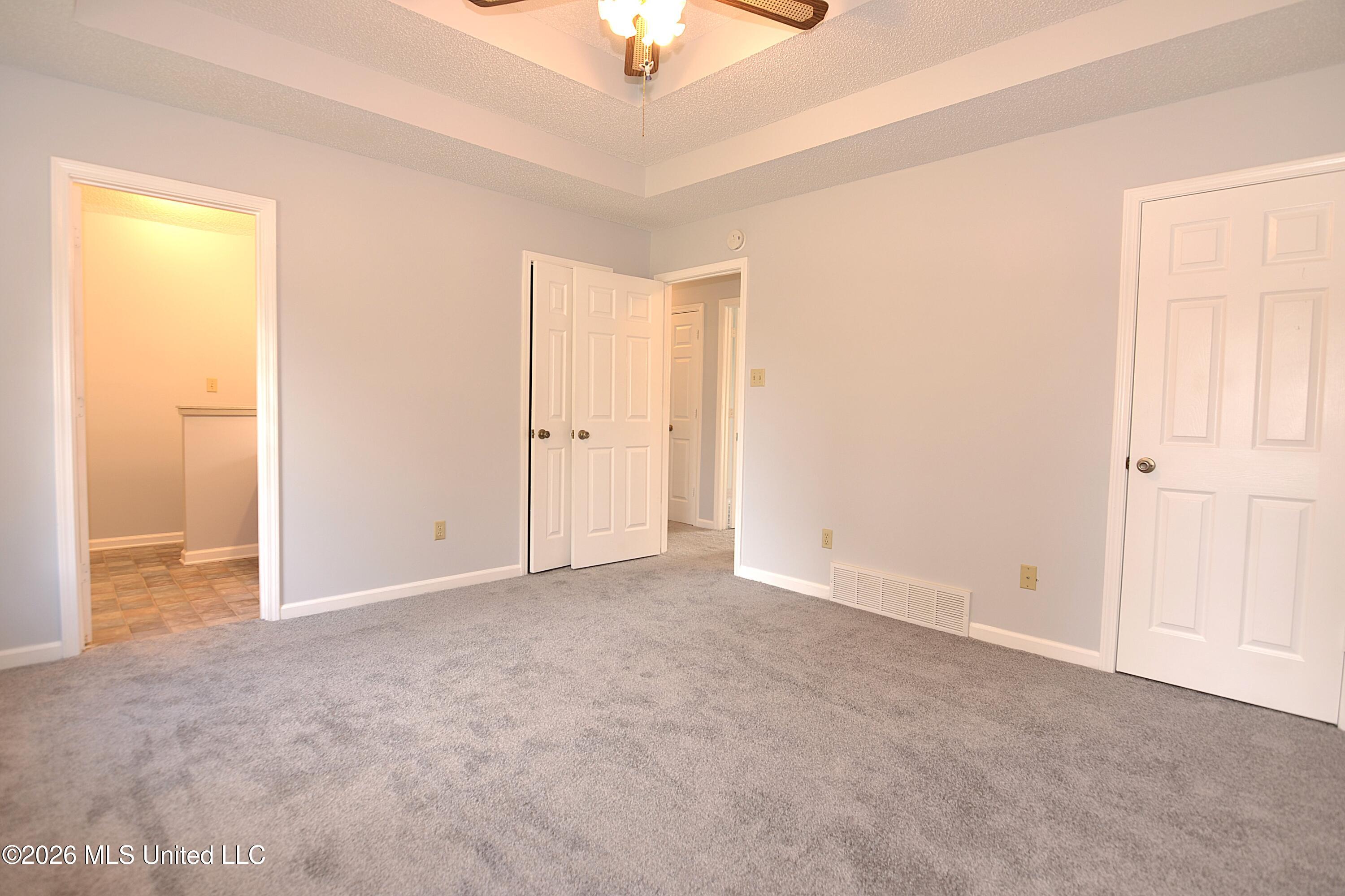 7076 Maplewood Road Property Photo 10