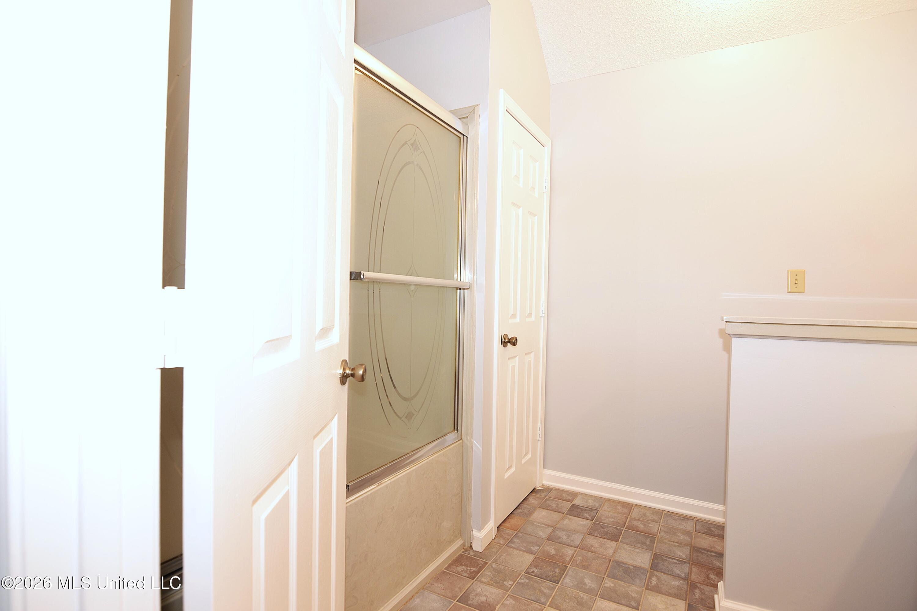 7076 Maplewood Road Property Photo 13