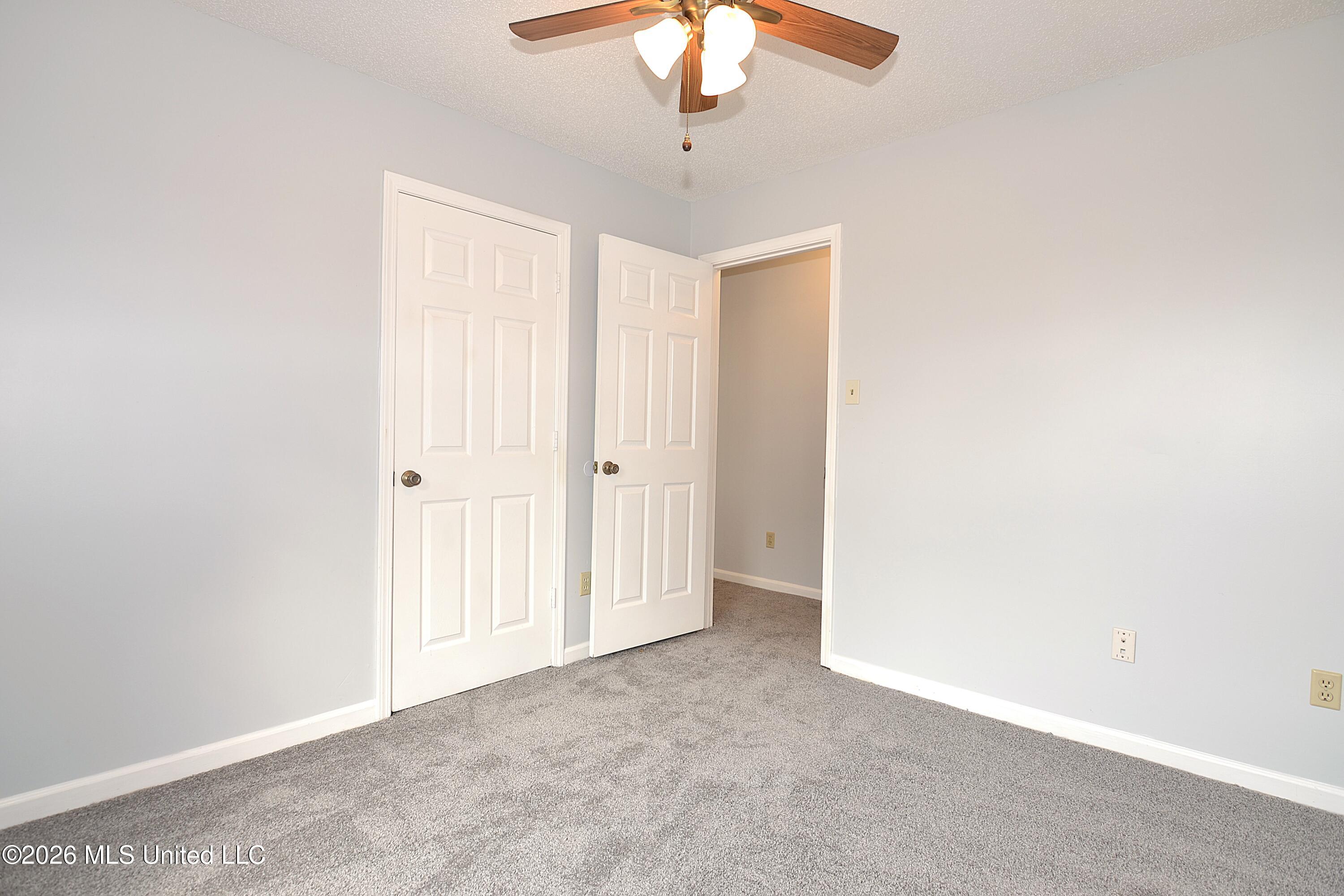 7076 Maplewood Road Property Photo 15