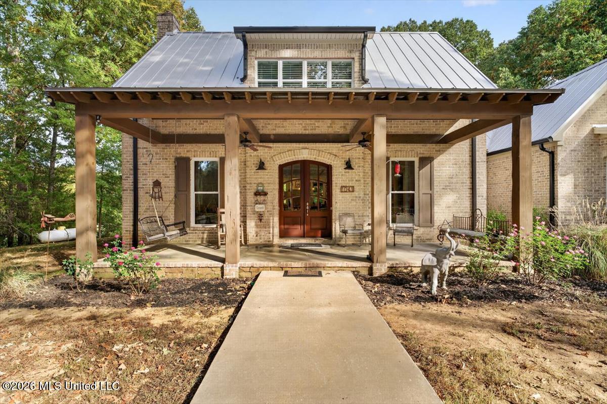 1041 Scott Road Property Photo 1