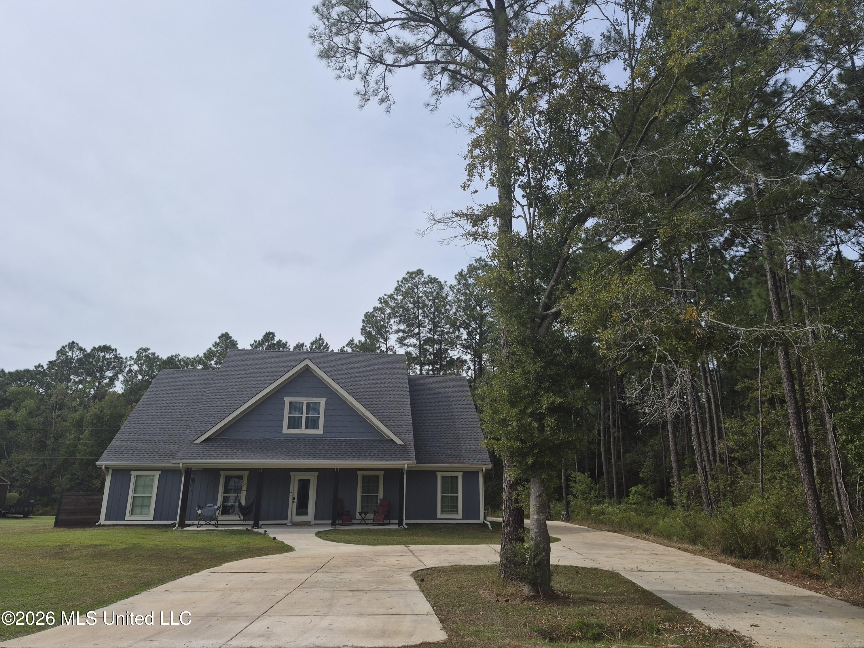 8129 Victoria Drive Property Photo 34