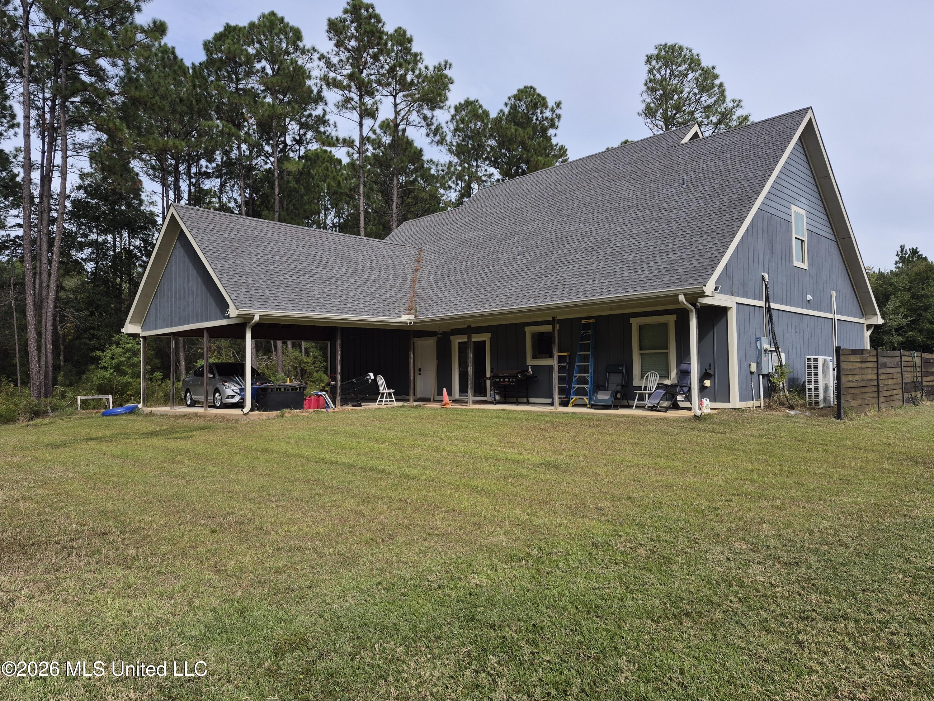 8129 Victoria Drive Property Photo 37
