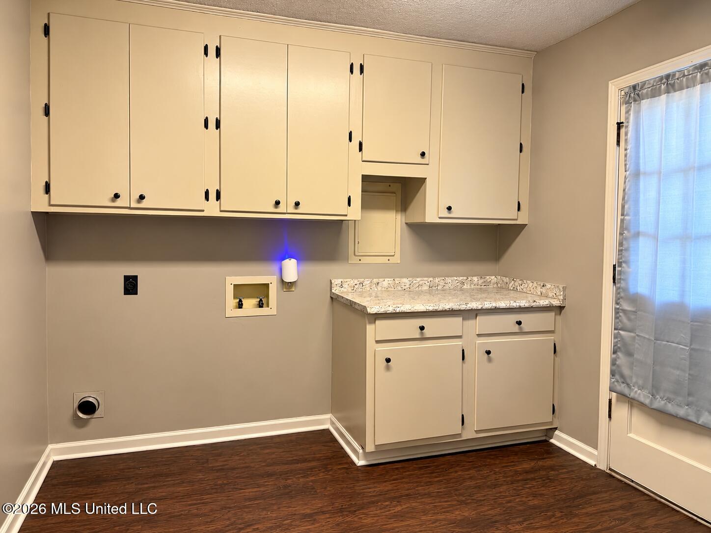 368 Sandalwood Drive Property Photo 8