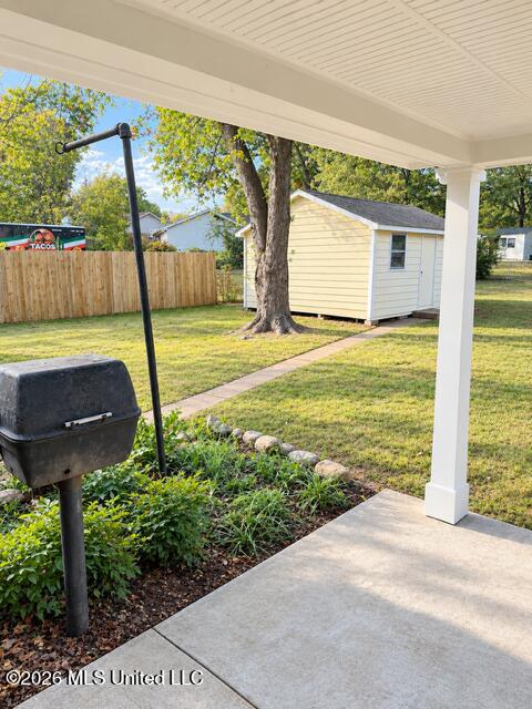 742 W Rasco Road Property Photo 7