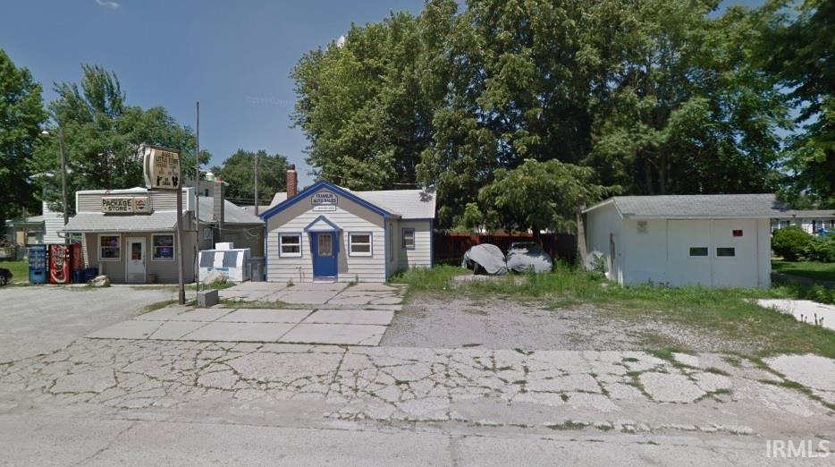 109 E Washington Street Property Photo 1
