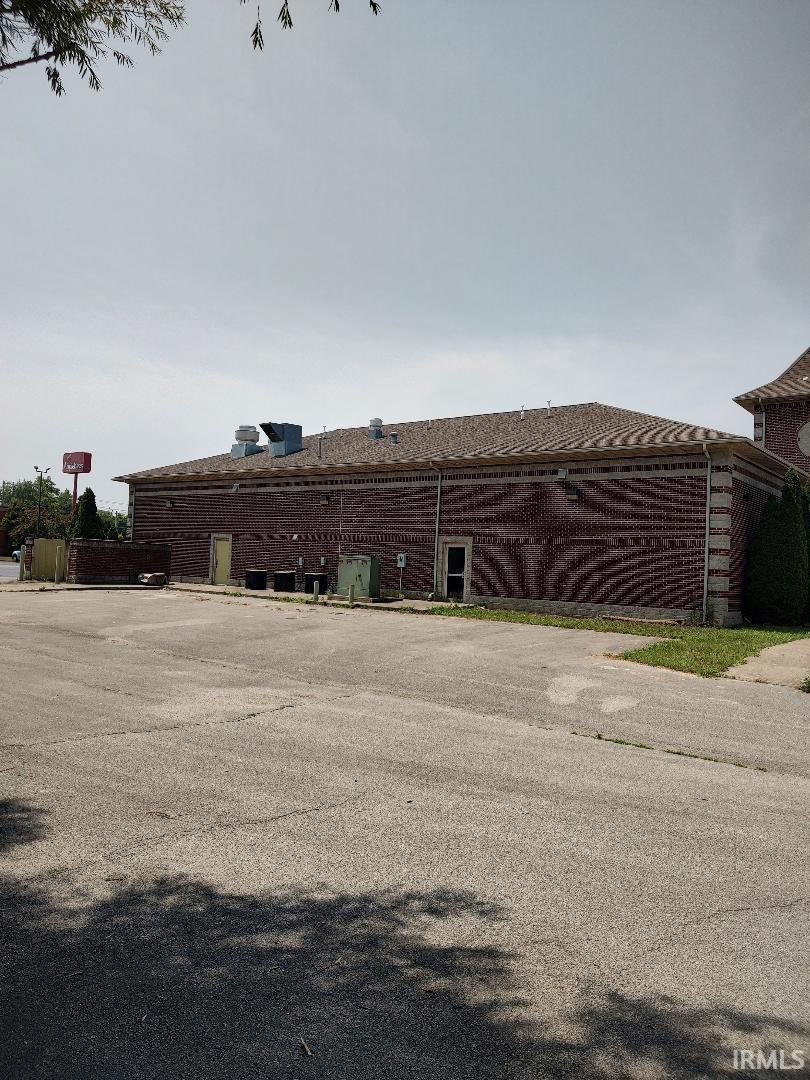 2807 Hotel Drive Property Photo 1