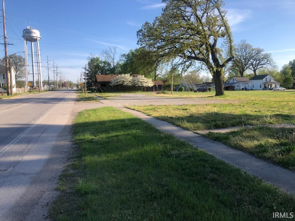 305 S Division Street