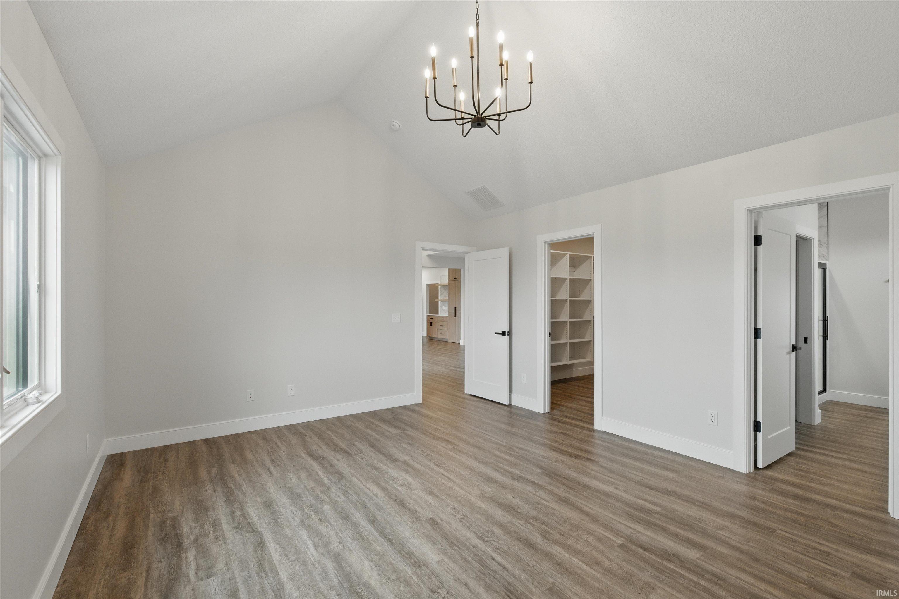 10483 Spamount Cove Property Photo 10