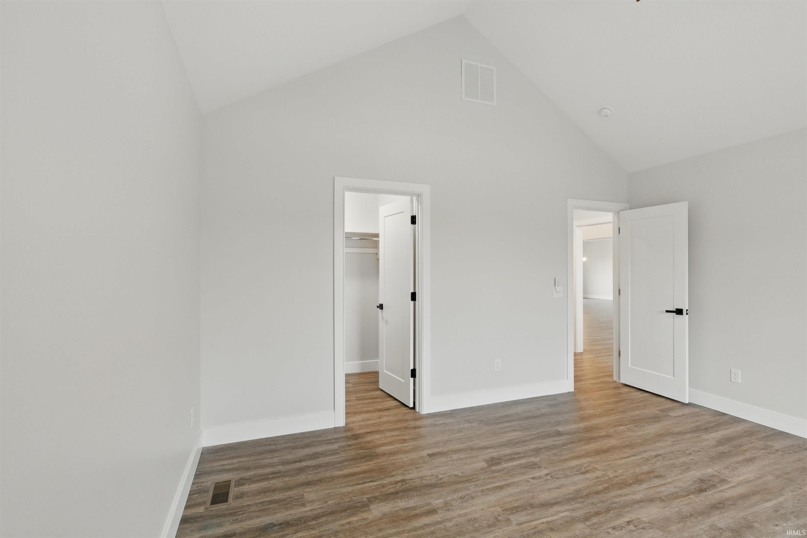 10483 Spamount Cove Property Photo 27