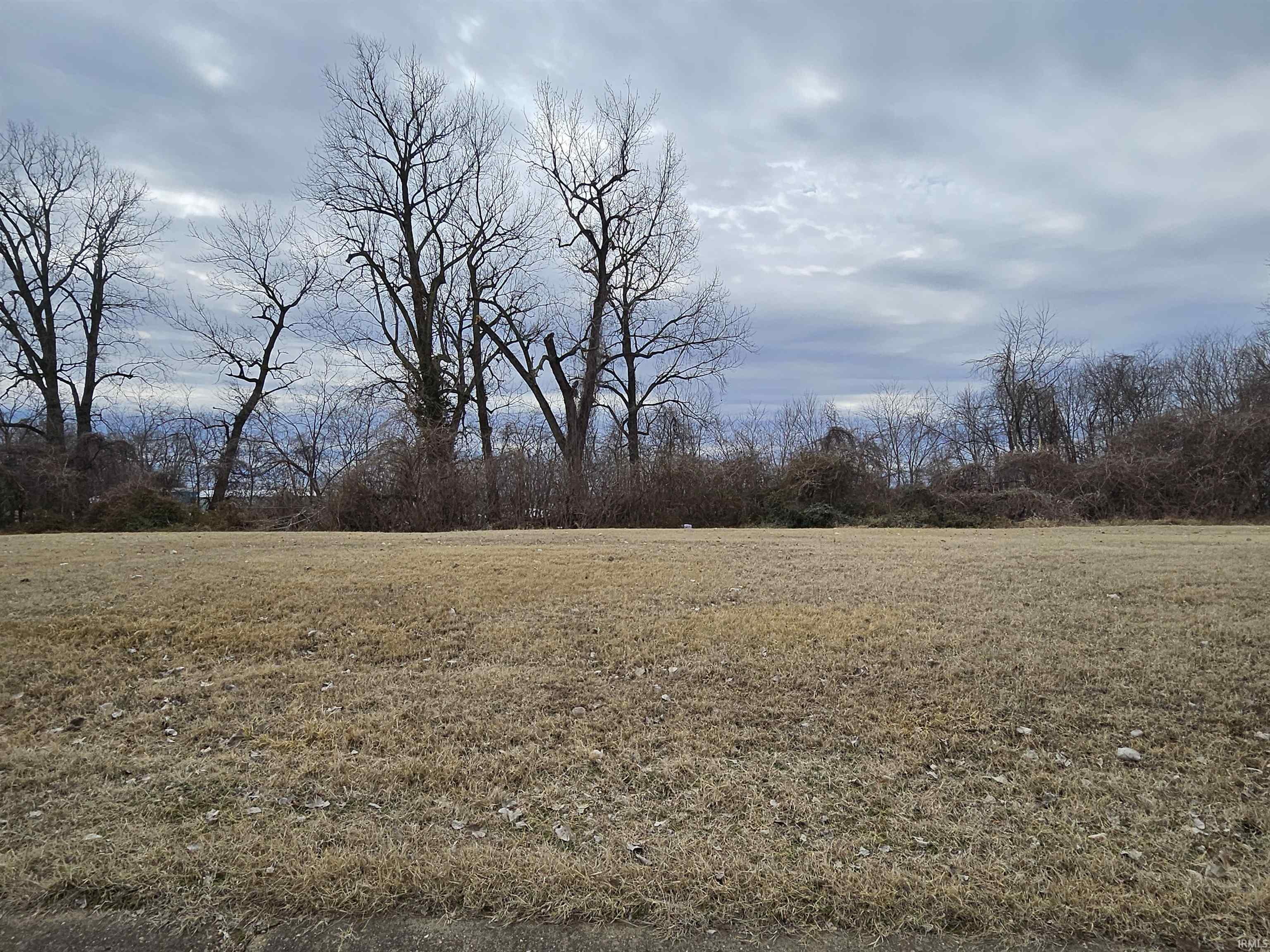 606 Riverview Court Property Photo 1