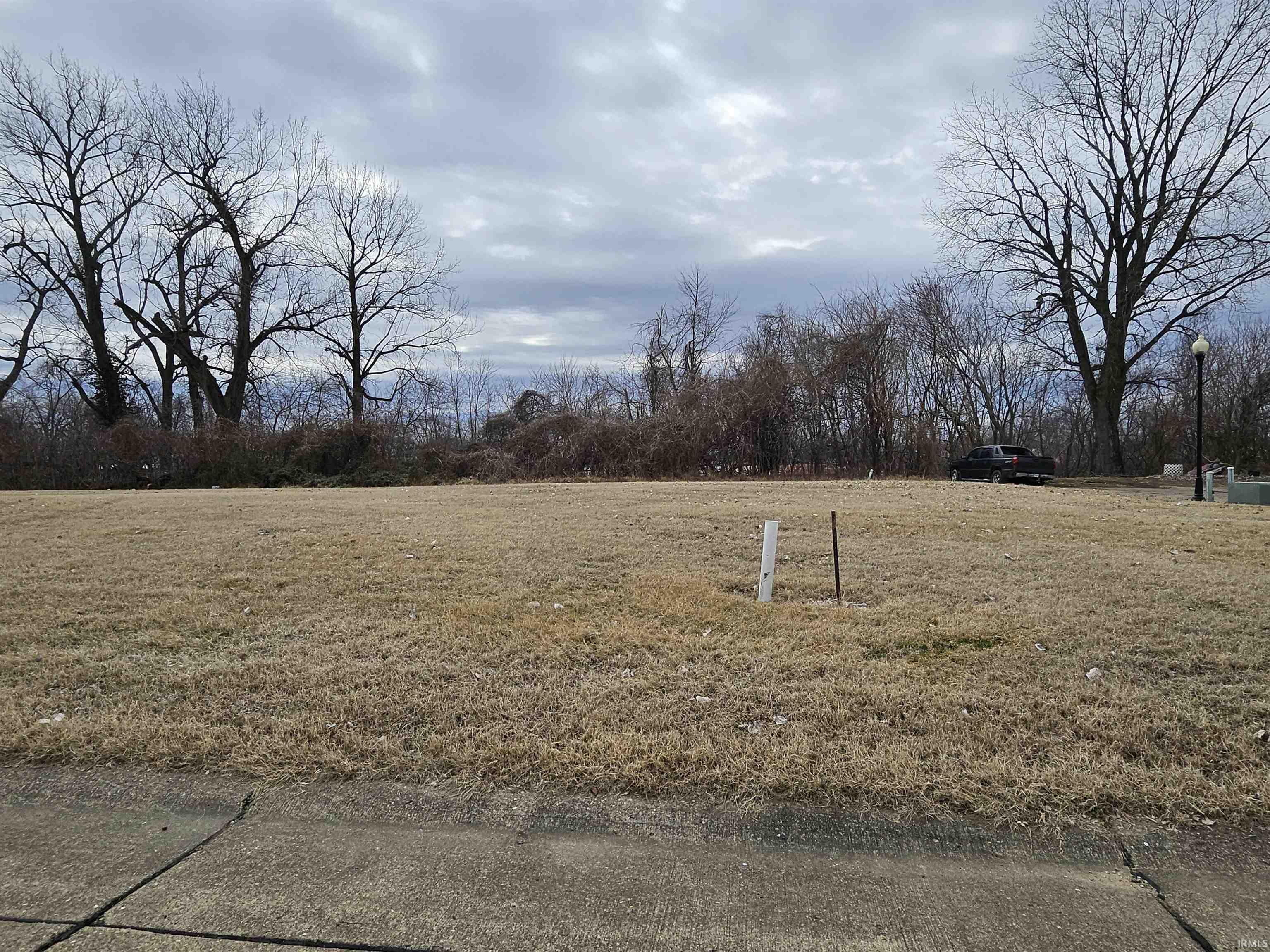 618 Riverview Court Property Photo 1