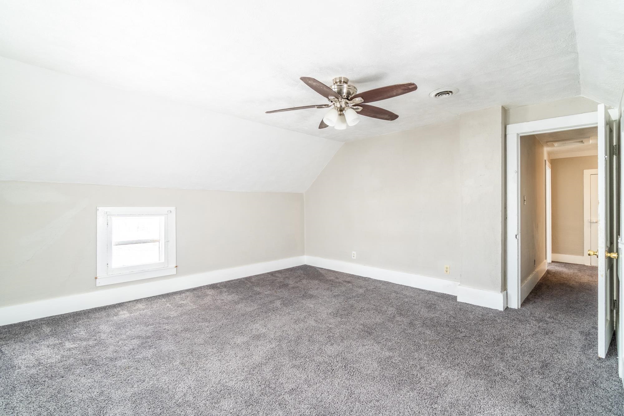 315 N Line Street Property Photo 28