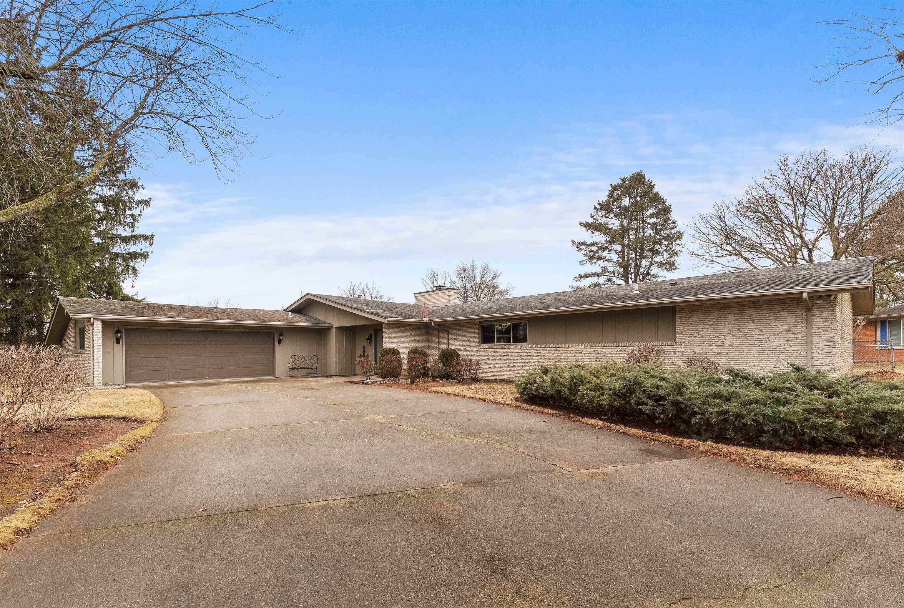 8805 Fortuna Way Property Photo 1