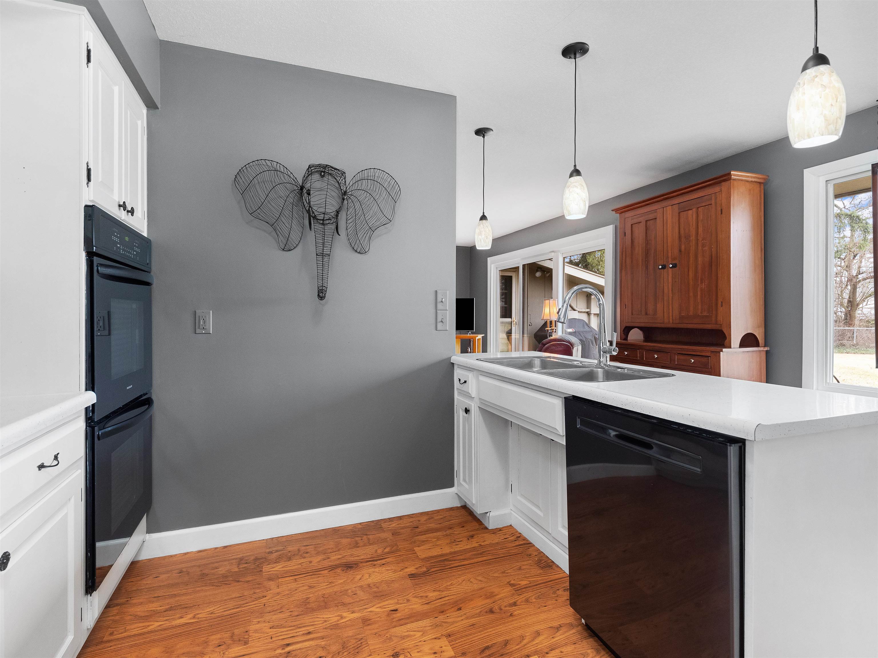8805 Fortuna Way Property Photo 10