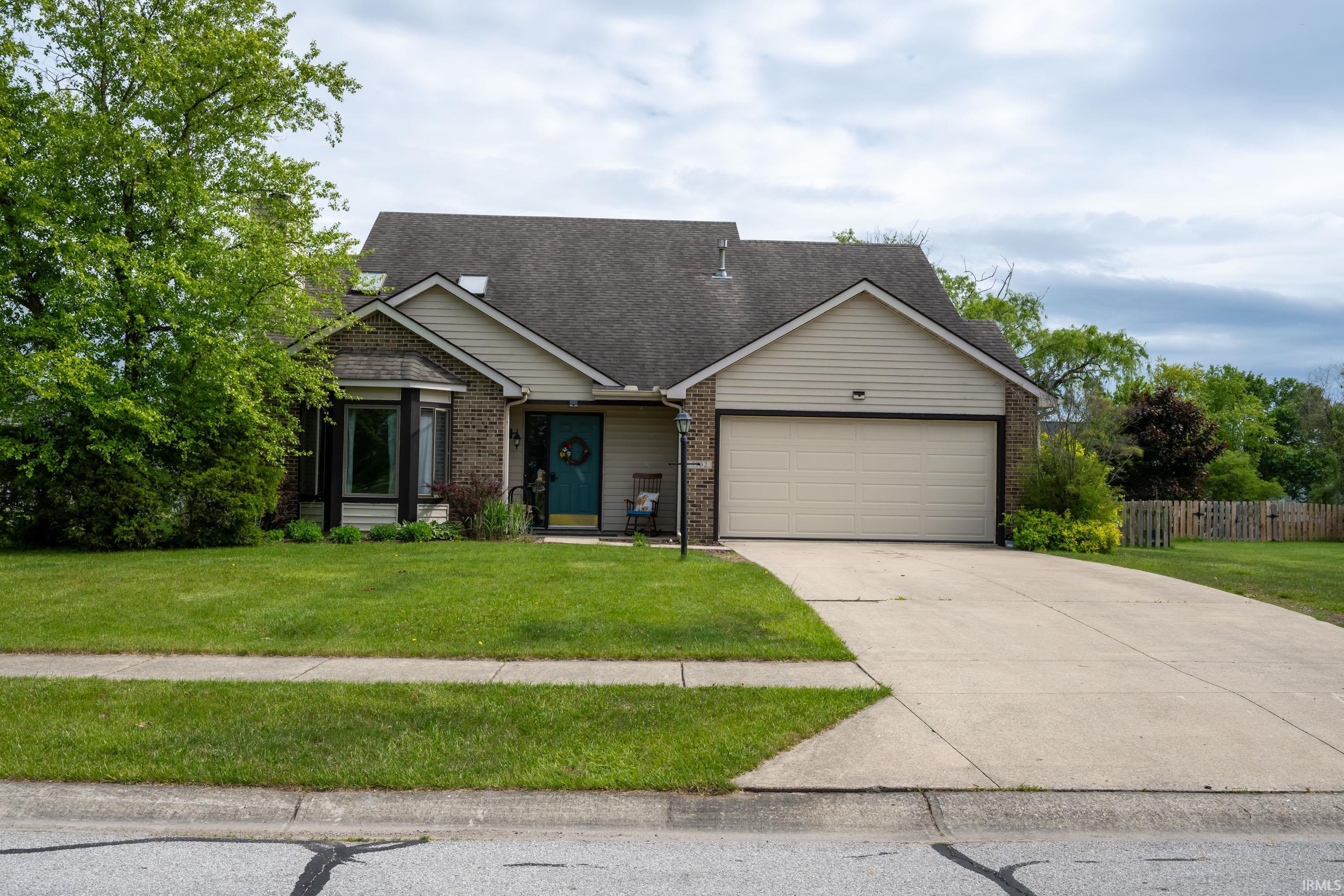 7902 D'andre Drive Property Photo 1