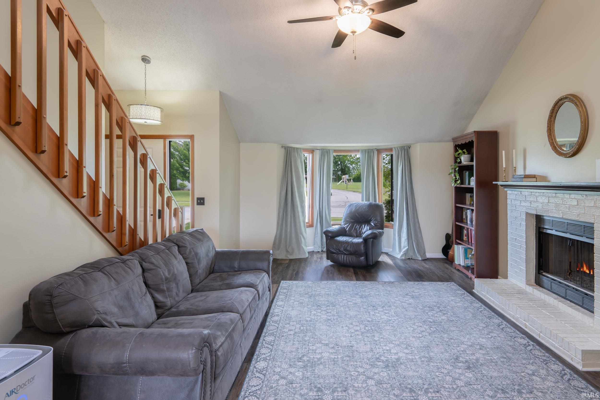 7902 D'andre Drive Property Photo 3