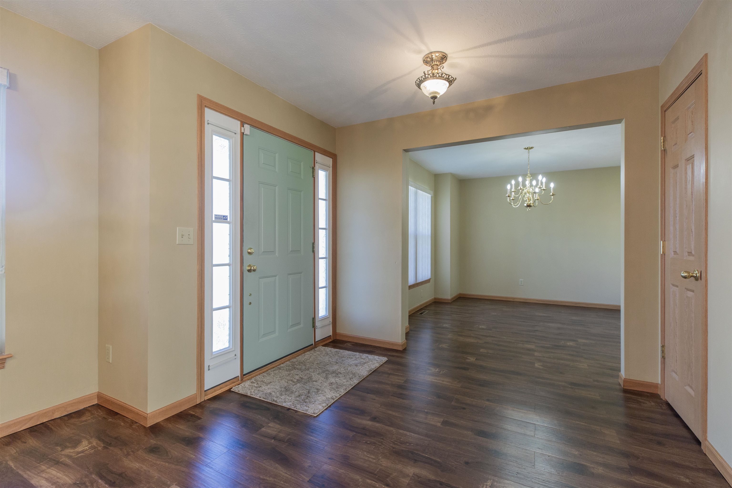 55214 Ivile Avenue Property Photo 4