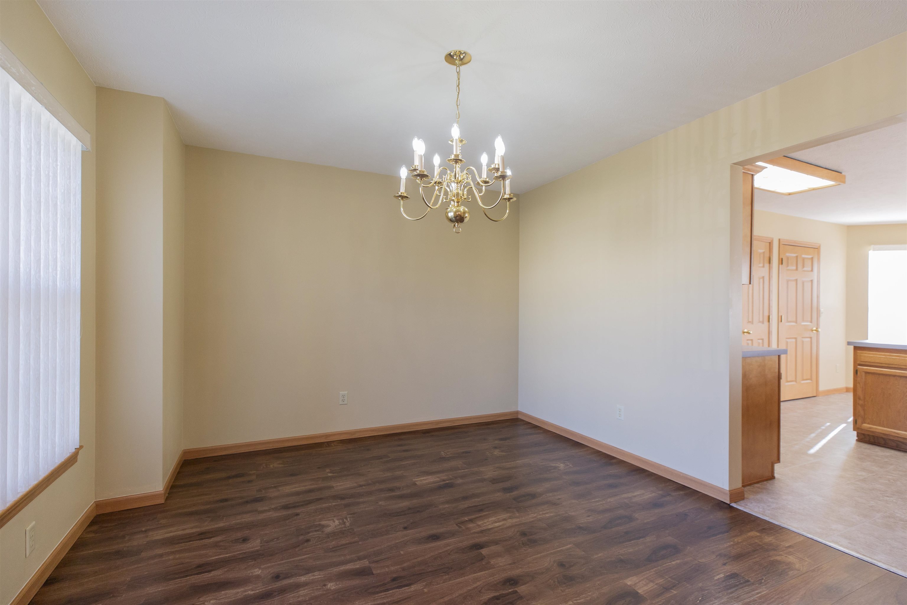 55214 Ivile Avenue Property Photo 6